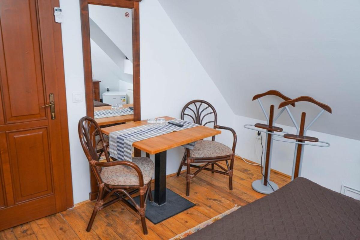 Pensiunea Gasthaus Alte Post Sighişoara Rum bild